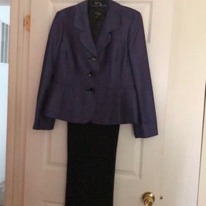 Professional Women’s suit
